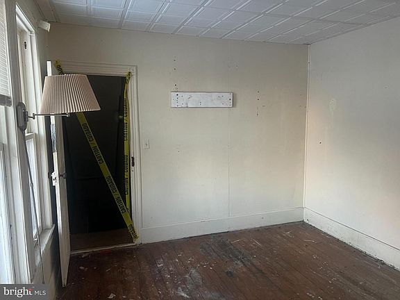 2nd image of 529 Main St