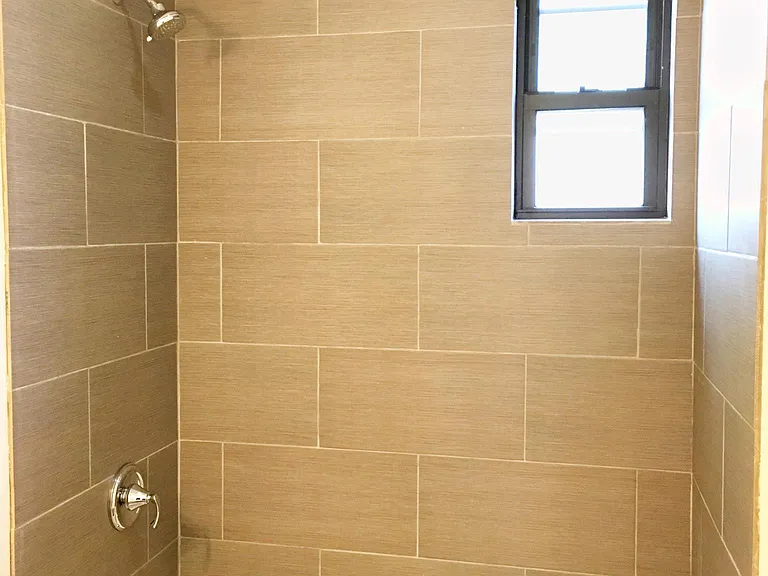 1722 N Artesian Ave #CH2 — Photo 14