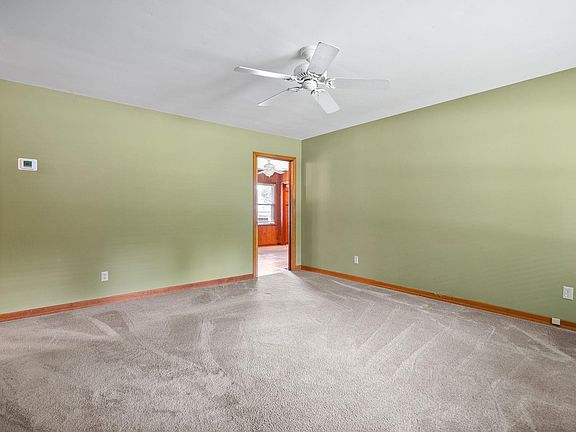 5th image of 3311 Southgate Dr