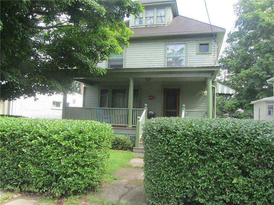 2nd image of 29 Elm St