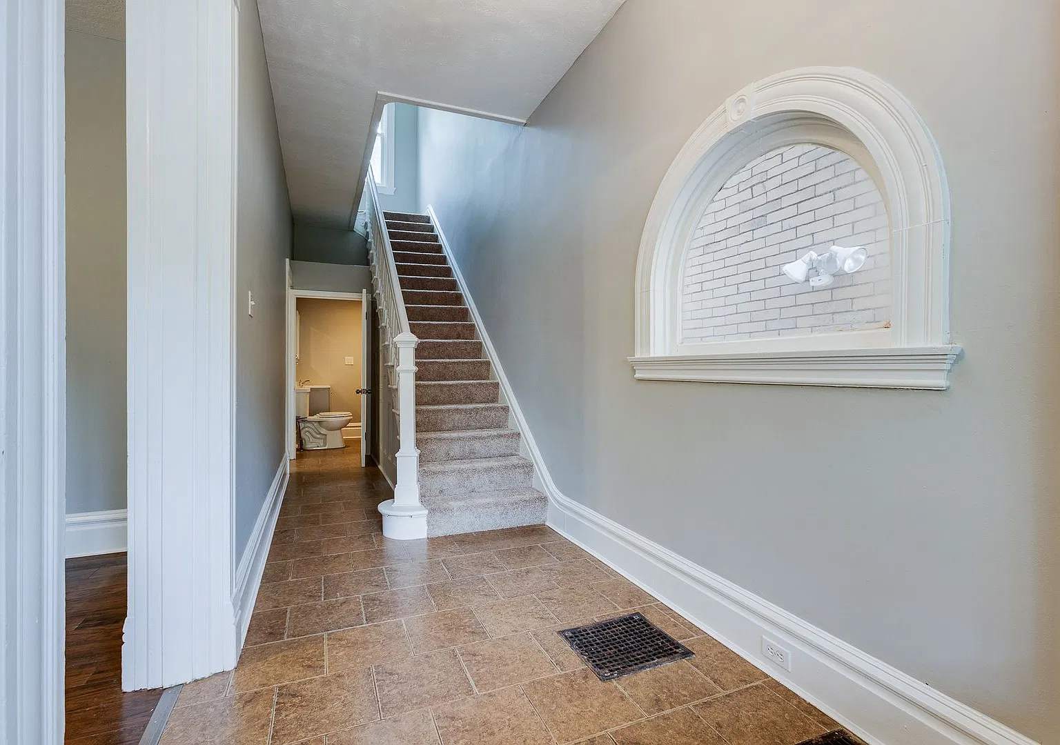 Renovated Perry South 3Bed 1.5 Bath Home Move-In Ready — Photo 3