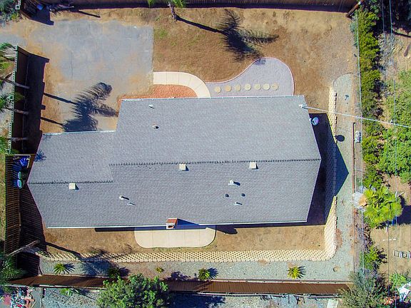 5th image of 128 La Lomita Dr