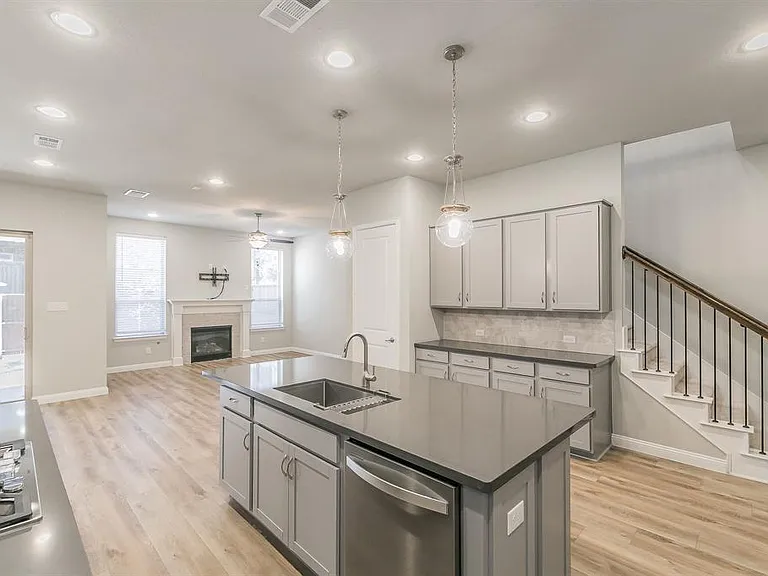 17736 Coralberry Dr — Photo 6
