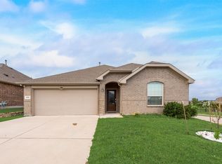 6100 Fall Creek Ln, Fort Worth, TX 76123