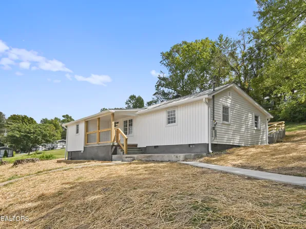164 East St, Jacksboro, TN 37757