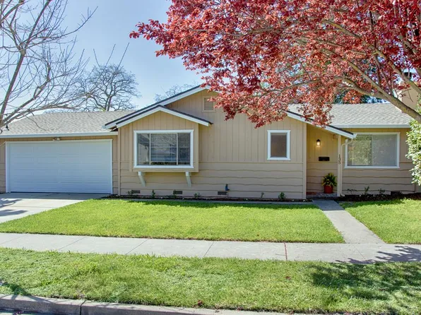 135 Hollywood Ave, Santa Cruz, CA 95060