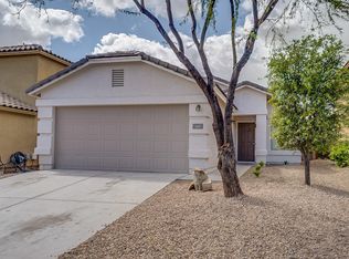 661 W Desert Blossom Dr, Green Valley, AZ 85614