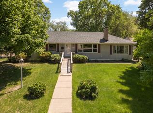 5009 Holiday Rd, Minnetonka, MN 55345