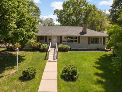 5009 Holiday Rd, Minnetonka, MN, 55345