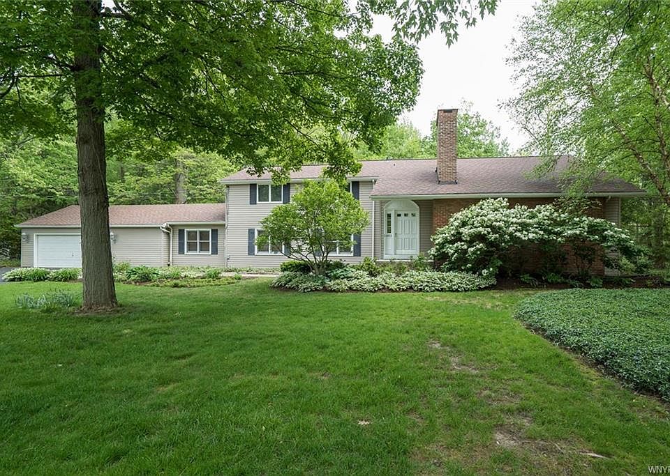 1st image of 6811 Woodland Dr