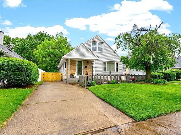 2nd image of 741 Hadley Ave