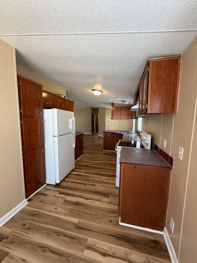 1035 Carson Rd SE — Photo 4