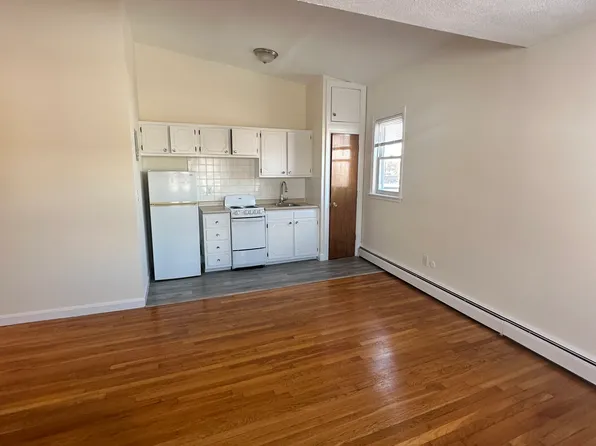 172 N Beacon St, Brighton, MA