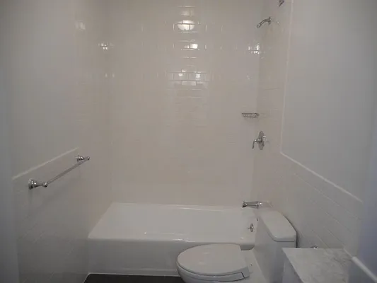 Rented by Carlyle Property Management | media 11