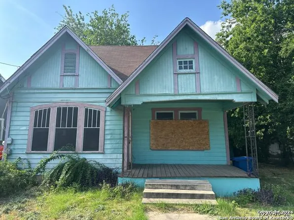 2651 E HOUSTON ST, San Antonio, TX 78202