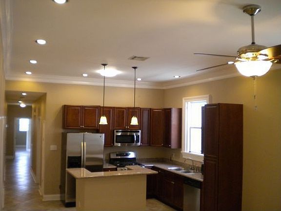 2nd image of 1414 Franklin Ave
