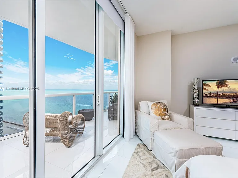 15811 Collins Ave #1702 — Photo 7