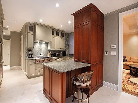 3rd image of 480 Park Ave APT 8-C