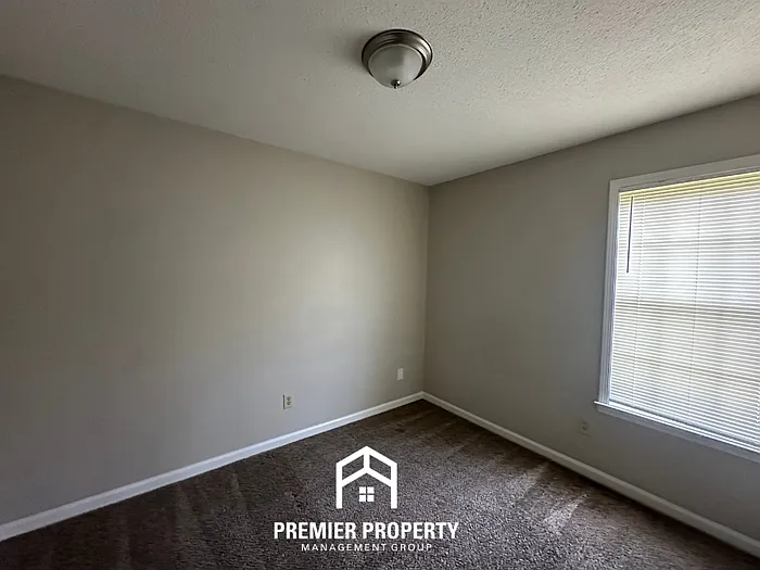 5715 Longacre Ave — Photo 18