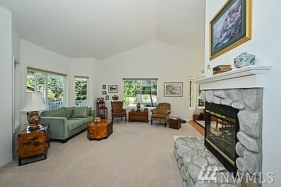 5th image of 83 Highland Dr