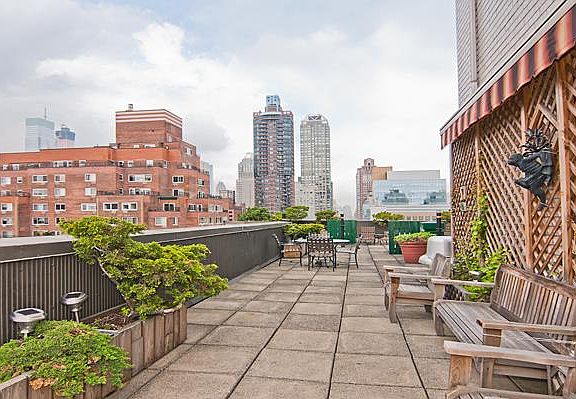 5th image of 401 E 65th St APT 14D