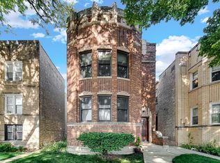 6730 N Rockwell St, Chicago, IL 60645