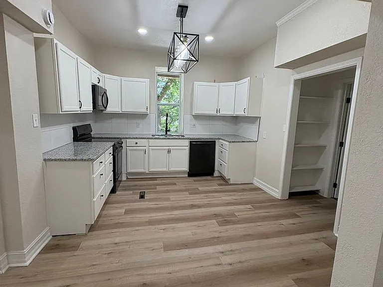 3336 Wyoming St — Photo 3