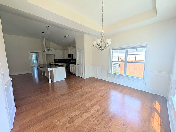 18th image of 6117 Chancellorsville Dr