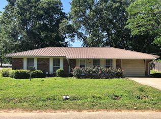 484 Bell St, Slocomb, AL 36375