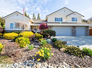 11090 Sunrise Ridge Cir, Auburn, CA 95603