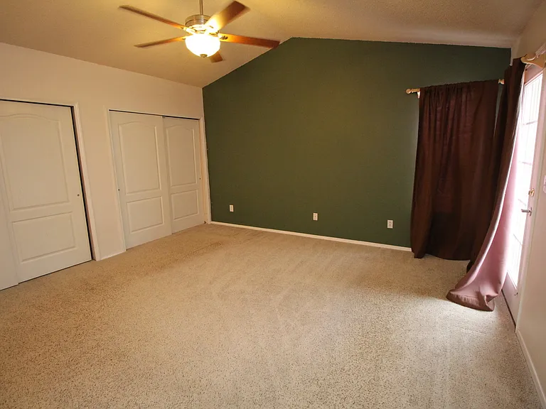 6724 Lost Springs Dr — Photo 10