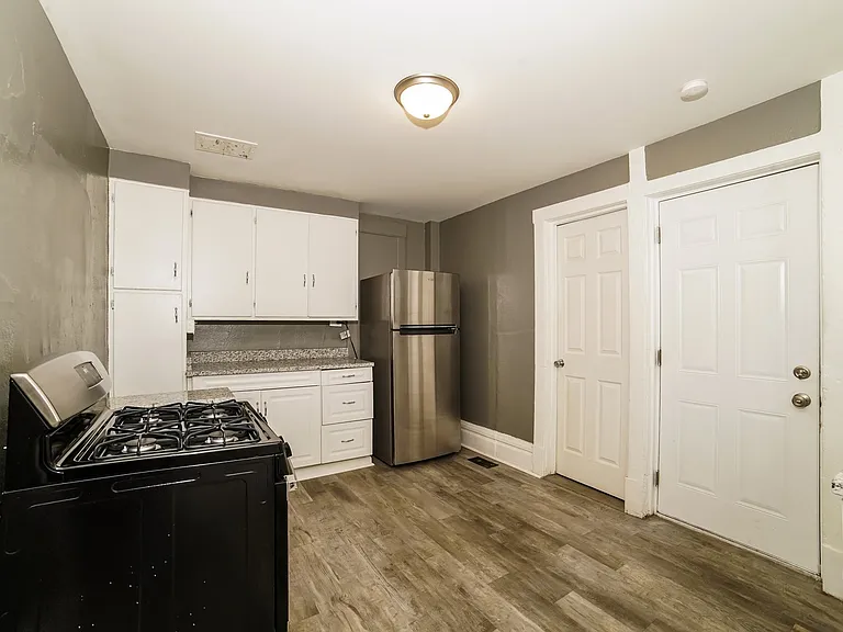 1756461_021_kitchen_12928836.jpg