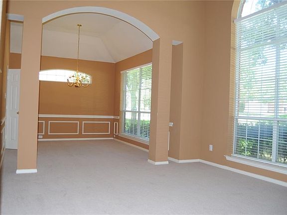 2nd image of 1506 Highland Lakes Dr