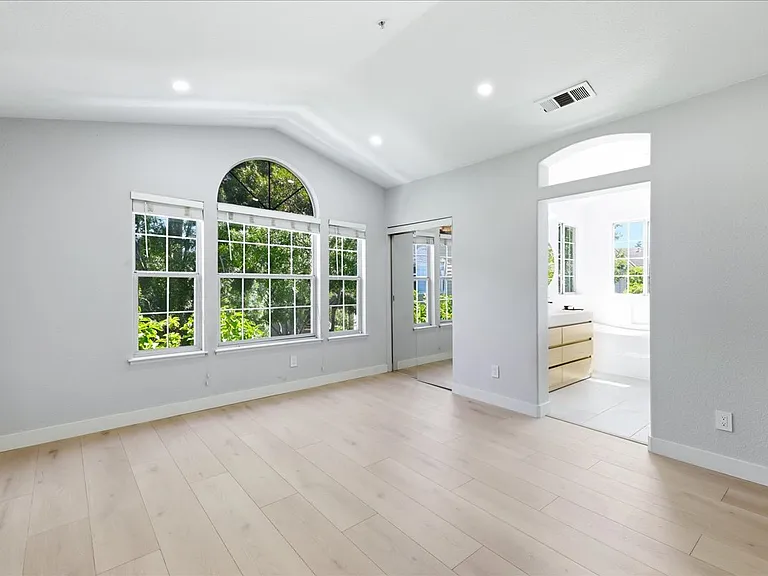 521 Porpoise Bay Ter #A — Photo 38