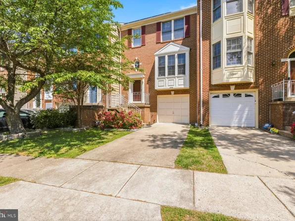 12695 Wimbley Ln, Woodbridge, VA 22192