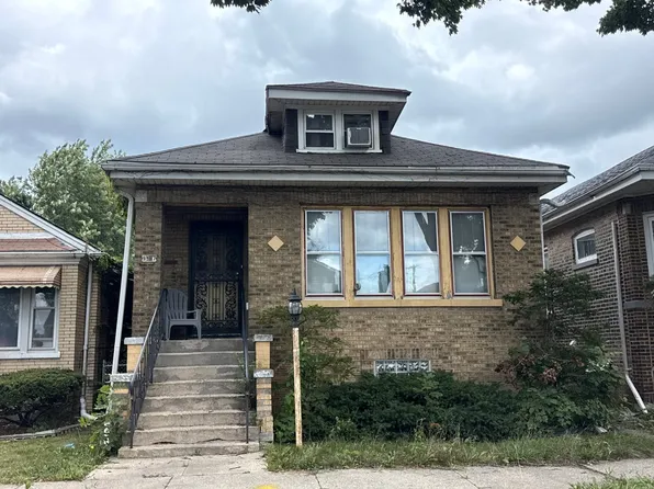 9527 S Dobson Ave, Chicago, IL 60628