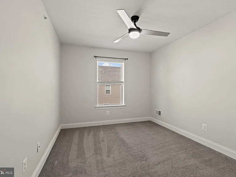 428 Hurst St — Photo 22