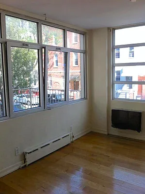 Rented by Loom Group | media 18