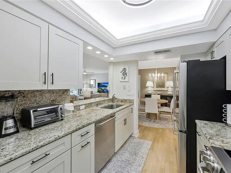 780 Willowbrook Dr #701 — Photo 2