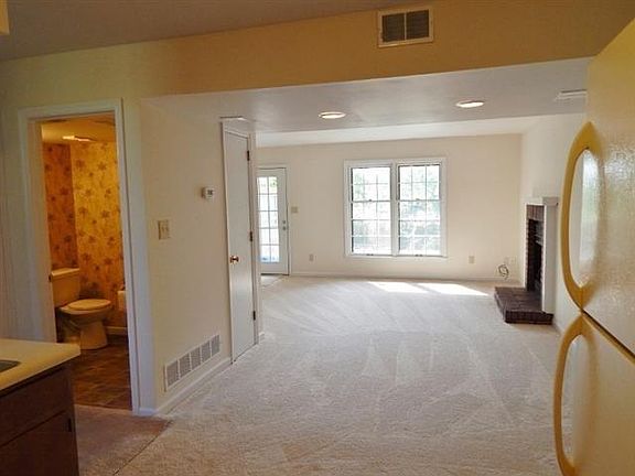 4th image of 3609 Leisure Creek Ct