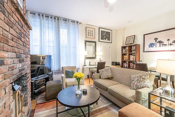 Rented by Living New York | media 13