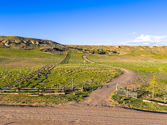 4th image of 183 Wild Horse Ranch Rd