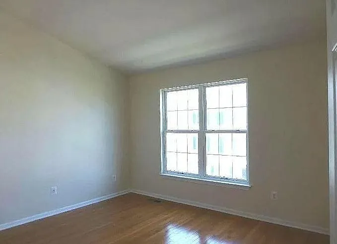 42921 McComas Ter — Photo 15