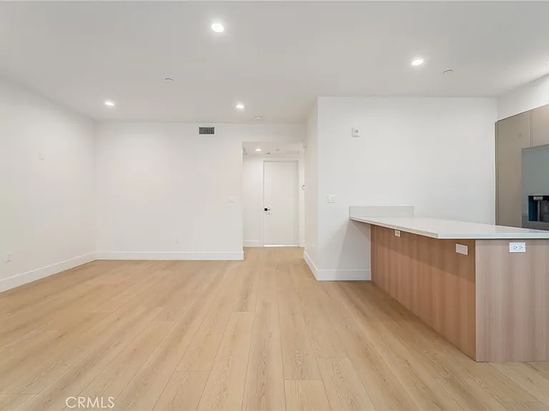 7510 Sepulveda Blvd #204 — Photo 14