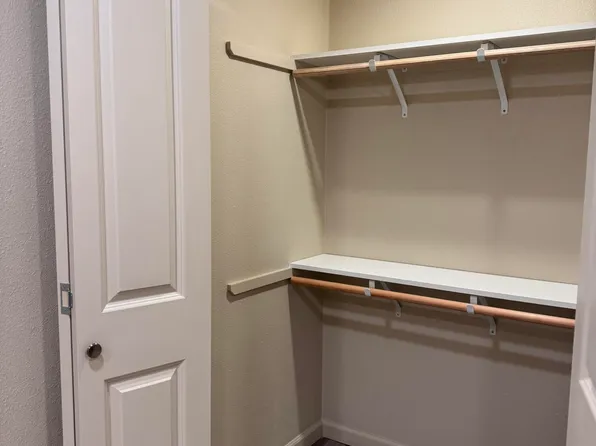 2206 Mustang Ln, Arcata, CA 95521