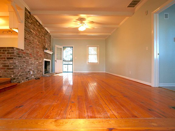 5th image of 8 Inwood Plantation Dr