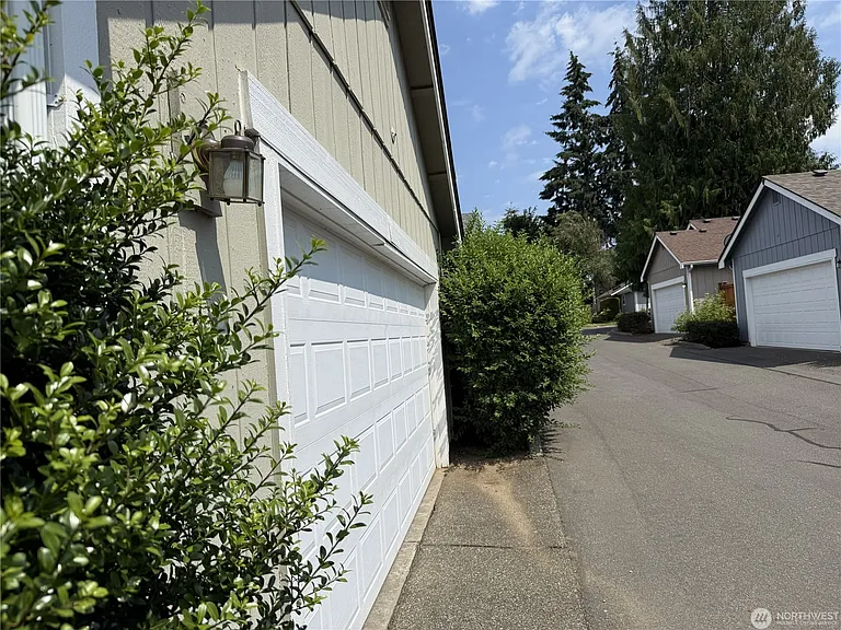 4725 Concordia Ln SE — Photo 15