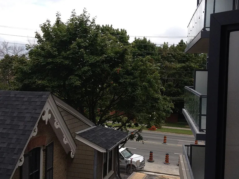 7608 Yonge St #422 — Photo 11