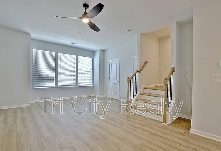250 Cobalt Dr — Photo 11