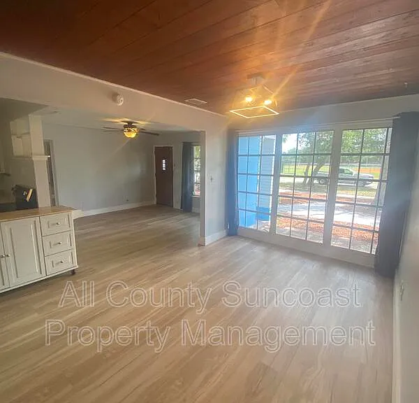 5613 23rd Ave S — Photo 5